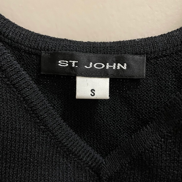 Designer Knitted tank top - Picture 2 of 6